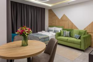 Inter Holiday Apartments tesisinde bir oturma alanı