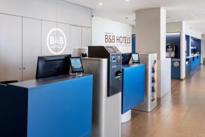 Preddverje oz. recepcija v nastanitvi B&B HOTEL Madrid Aeropuerto T1 T2 T3