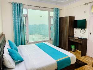 Легло или легла в стая в Staynest Mashobra with balcony- A peacefull stay