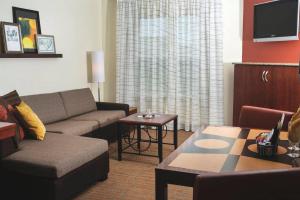 พื้นที่นั่งเล่นของ Residence Inn Paducah