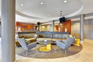 אזור ישיבה ב-SpringHill Suites By Marriott Columbia Fort Meade Area