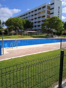 The swimming pool at or close to Estudio Taupe