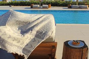 Hồ bơi trong/gần Adama Mykonos Boutique Hotel