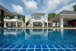 Bazen u ili blizu objekta Bluemango Pool Villa & Resort Koh Samui