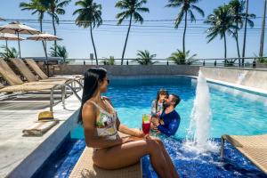 Swimming pool sa o malapit sa Hardman Praia Hotel