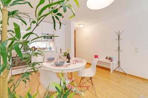 Bilde i galleriet til Lugano Center - Apartment for 6 PEOPLE with TERRACE -By EasyLife Swiss i Lugano