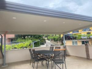 Uma varanda ou terraço em Apartmaji Vera