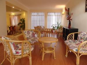 A seating area at Quinta de Malmedra