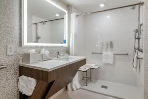 Ванна кімната в Home2 Suites by Hilton Bangor