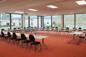 The business area and/or conference room at EINSTEIN Hotel am Römerpark