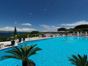 Poolen vid eller i närheten av Althoff Hotel Villa Belrose