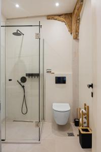 Tellion Suites tesisinde bir banyo