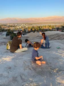 Khách lưu trú tại Belfer's Dead Sea Cabins