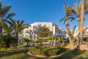 A garden outside Djerba Holiday Beach