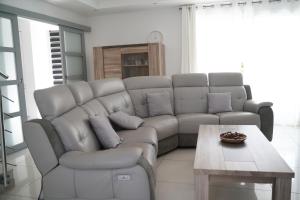 A seating area at Villa Fontenailles