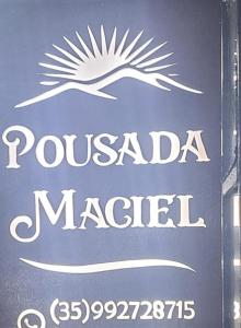 Sertifikat, penghargaan, tanda, atau dokumen yang dipajang di Pousada Maciel