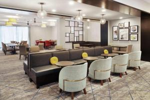 Prostor za sedenje u objektu Homewood Suites by Hilton Providence Downtown