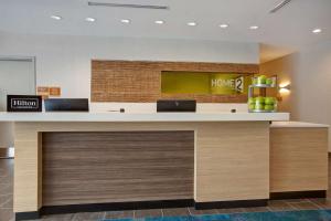 Vestibils vai reģistratūra naktsmītnē Home2 Suites By Hilton Carmel Indianapolis