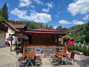 Galeriebild der Unterkunft Jamas Hotel & Restaurant in Pottenstein