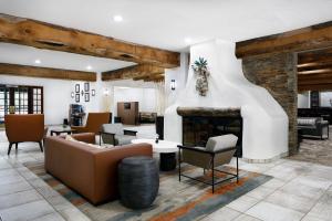 Seating area sa Courtyard by Marriott Albuquerque