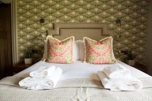 Cama ou camas em um quarto em Alvanley Arms, Cotebrook