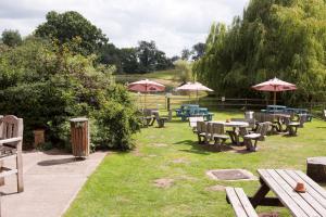 Um jardim em Alvanley Arms, Cotebrook