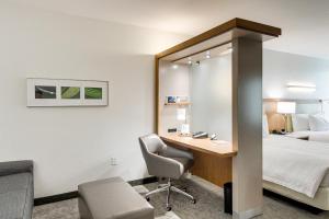 Posteľ alebo postele v izbe v ubytovaní SpringHill Suites by Marriott Houston The Woodlands