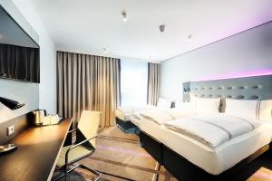 Gulta vai gultas numurā naktsmītnē Premier Inn Darmstadt City Centre