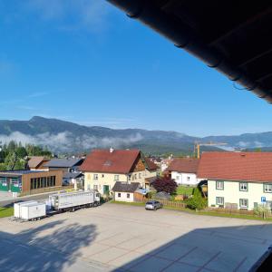 Kalnų panorama iš viešbučio arba bendras kalnų vaizdas