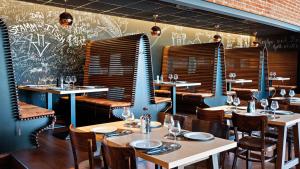 Restoran atau tempat makan lain di Hey Lou Hotel Frankfurt Airport