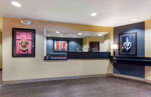 Lobbyen eller receptionen på Extended Stay America Suites - Albuquerque - Rio Rancho