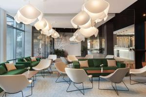 Seating area sa Hampton By Hilton Lublin