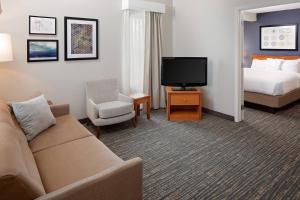 A television and/or entertainment centre at Residence Inn Lexington North