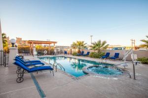 Bazen u ili blizu objekta Hilton Garden Inn El Paso University