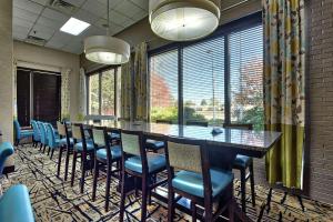 Restoran atau tempat makan lain di Hampton Inn Norfolk-Naval Base