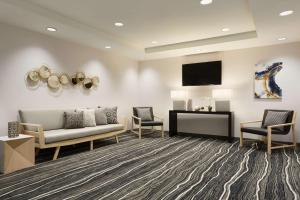 A television and/or entertainment centre at Homewood Suites By Hilton SLC/Draper