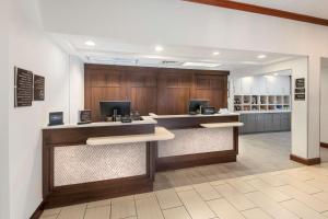 Fuajee või vastuvõtt majutusasutuses Homewood Suites by Hilton Mount Laurel