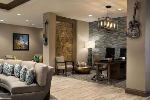 Khu vực ghế ngồi tại Homewood Suites By Hilton Southaven