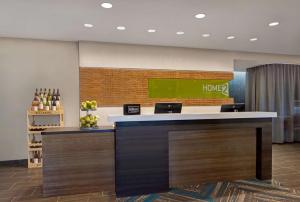 Predvorje ili recepcija u objektu Home2 Suites By Hilton Asheville Airport