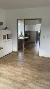 Una cocina o cocineta en Ferienwohnung Föhrenweg