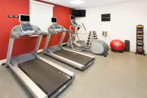 Fitnesscenter och/eller fitnessfaciliteter på Homewood Suites Lafayette