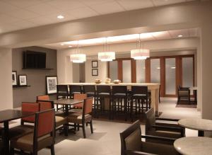 Ruang duduk di Hampton Inn Lexington Medical Center, KY