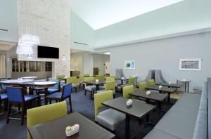 Prostor za sedenje u objektu Homewood Suites by Hilton Miami - Airport West