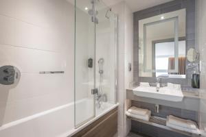 Un baño de Clayton Hotel Dublin Airport