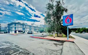 Flagstaff şehrindeki Motel 6-Flagstaff, AZ - West - Woodland Village tesisine ait fotoğraf galerisinden bir görsel