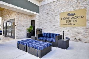 En sittgrupp på Homewood Suites by Hilton New Braunfels