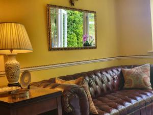 A seating area at Sutherland House