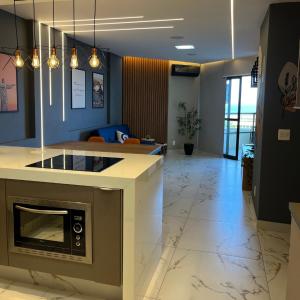 A kitchen or kitchenette at Apartamento Vista.Rio