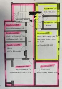 einem Grundriss eines Gebäudes mit rosa und gelb in der Unterkunft City Appartements Arnstadt in Arnstadt