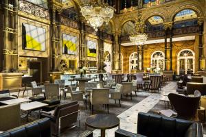 A restaurant or other place to eat at Hilton Paris Opera